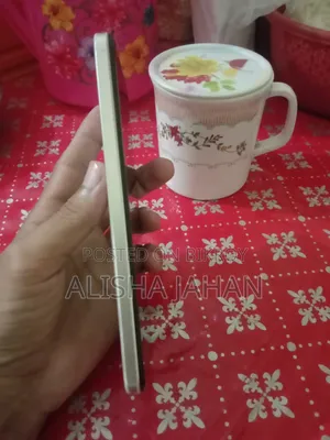 Vivo Y16 64 GB Gold