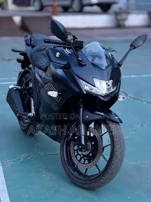 সুজুকি গিক্সার এসএফ ২৫০ ২০২৫ কালো