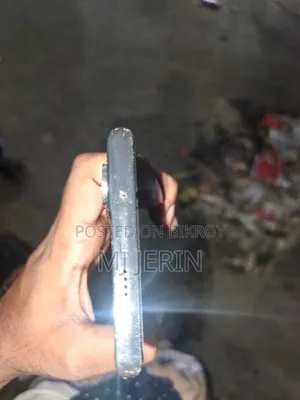 টেকনো ক্যামন ৪০ প্রো ৪জি ২৫৬ জিবি গ্রাফাইট