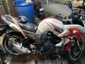 Yamaha Fazer V1 2012 White