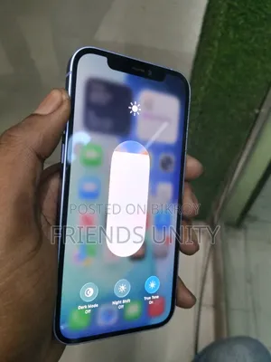 অ্যাপল আইফোন ১২ ১২৮ জিবি হোয়াইট
