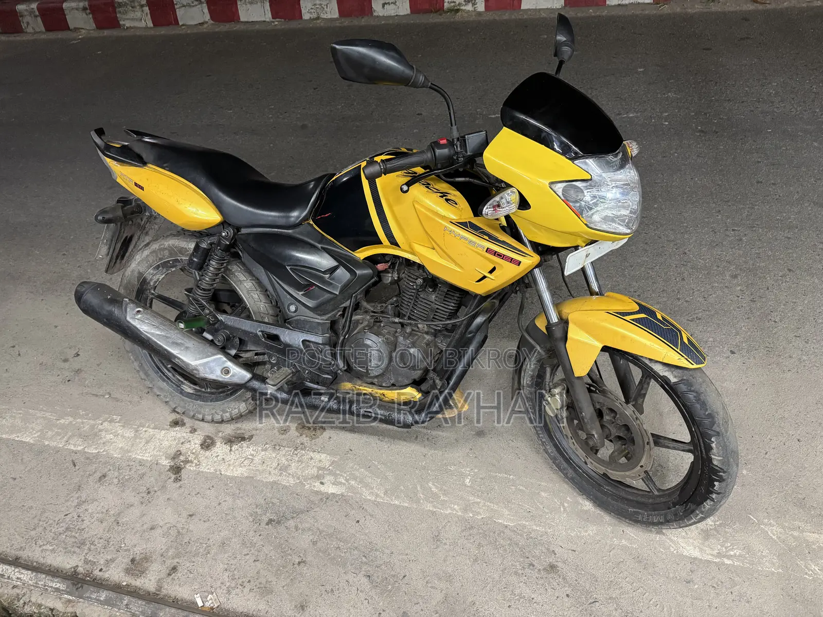 টিভিএস আপাচে আরটিআর ১৬০ ২ভি ২০১৩ ইয়েলো