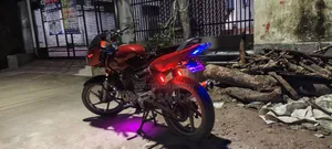 বাজাজ পালসার ১৫০ ২০১২ লাল