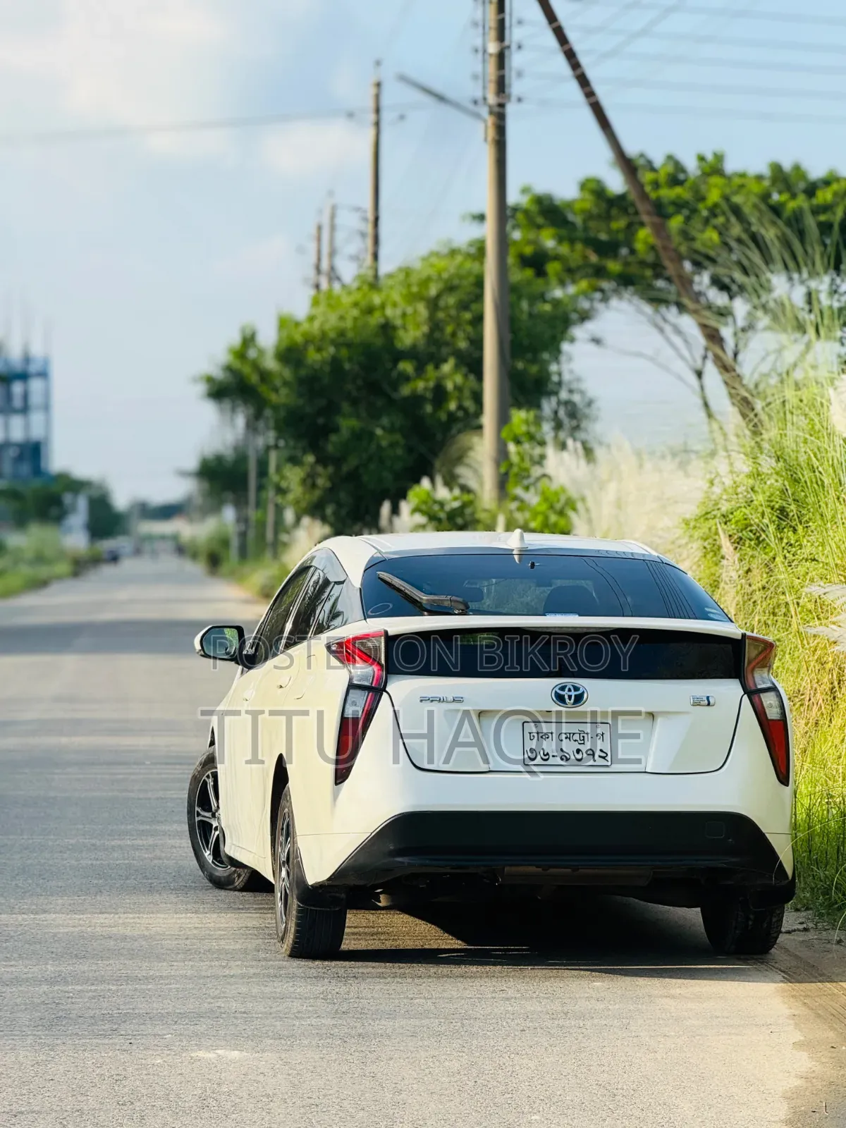 টয়োটা প্রিউস ফাইভ ৪-দরজা হ্যাচব্যাক (১.৮ লিটার ৪-সিলিন্ডার গ্যাস/ইলেকট্রিক হাইব্রিড সিভিটি)
