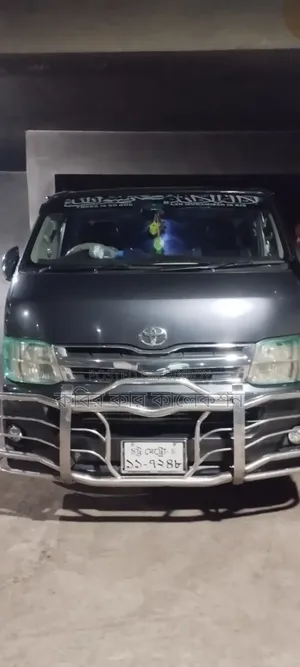 Toyota HiAce 2011 Grey