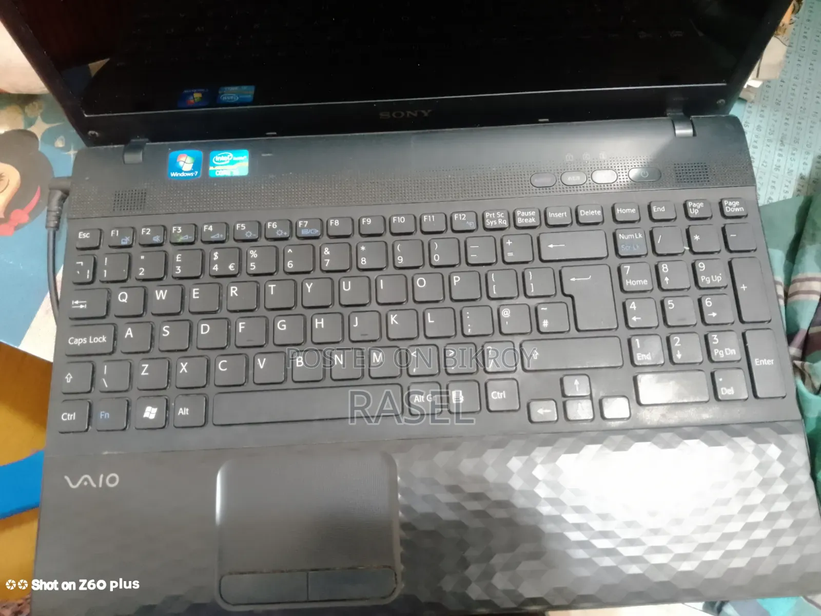 Laptop Sony VAIO 15E F15218SN 4GB Intel Core i5 HDD+SSD 128GB