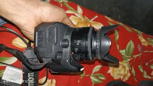 ডিএসএলআর ক্যামেরা প্রকার ব্যবহৃত ক্যানন ব্র্যান্ড ৭০০ডি