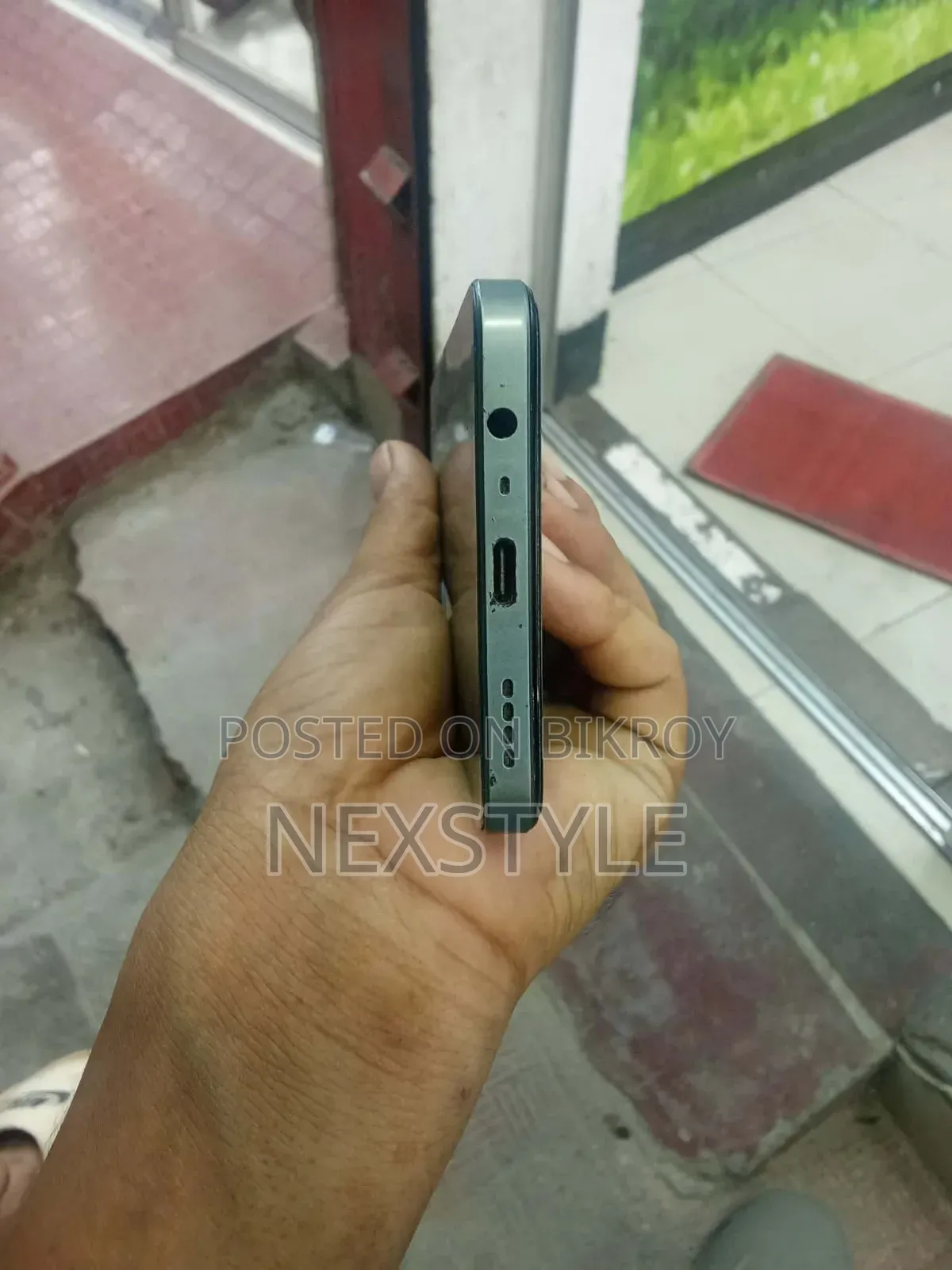 রিয়েলমি সি৬১ ১২৮ জিবি