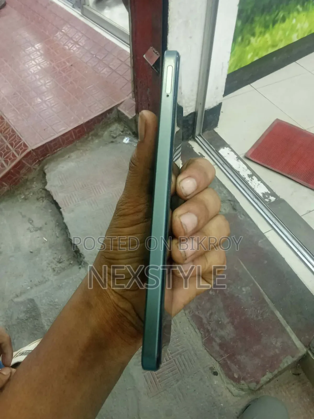 রিয়েলমি সি৬১ ১২৮ জিবি