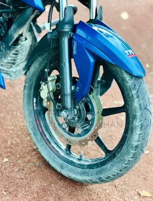 টিভিএস আপাচে আরটিআর ১৬০ ৪ভি ২০২৩ নীল