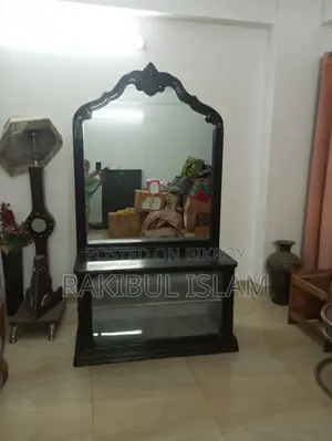 ড্রেসিং টেবিল বিক্রয় (সেগুন গাছের কাঠ)