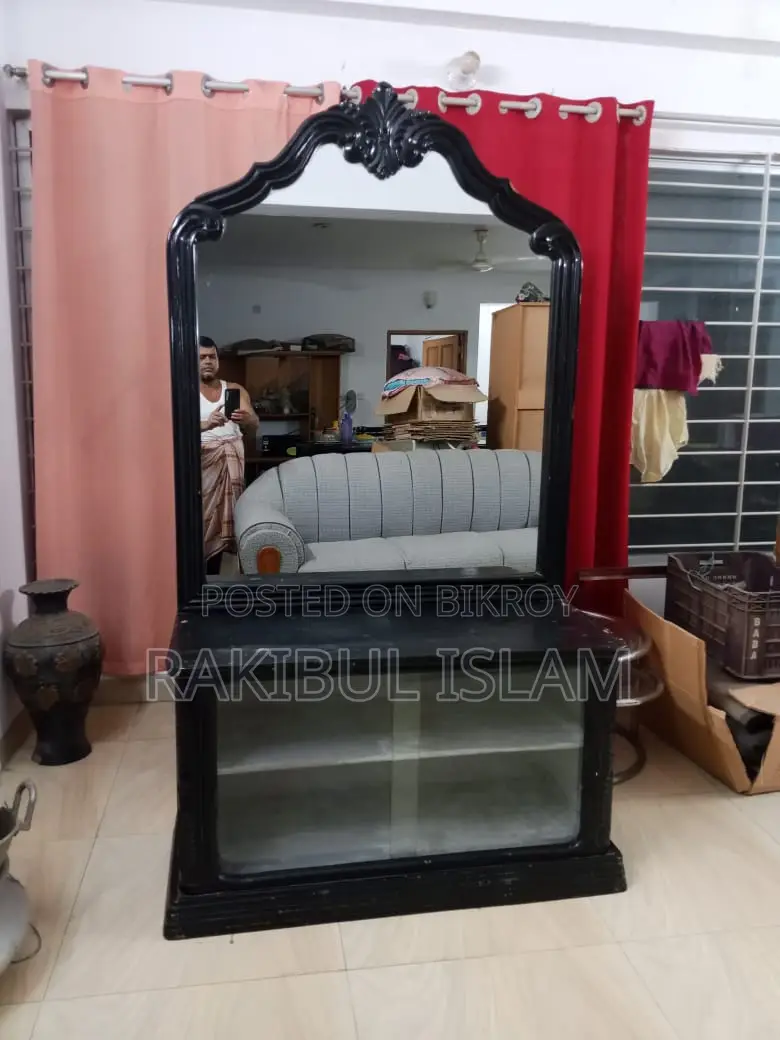 ড্রেসিং টেবিল বিক্রয় (সেগুন গাছের কাঠ)