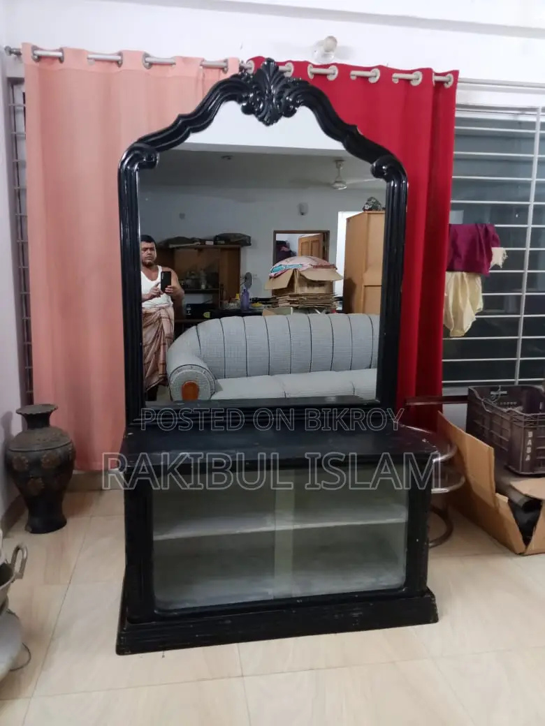 ড্রেসিং টেবিল বিক্রয় (সেগুন গাছের কাঠ)