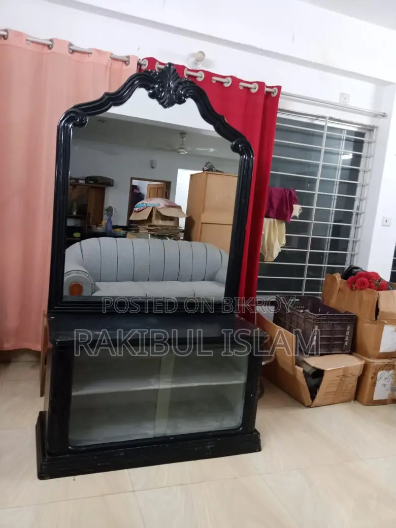 ড্রেসিং টেবিল বিক্রয় (সেগুন গাছের কাঠ)