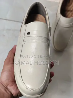 জুতো বিক্রি