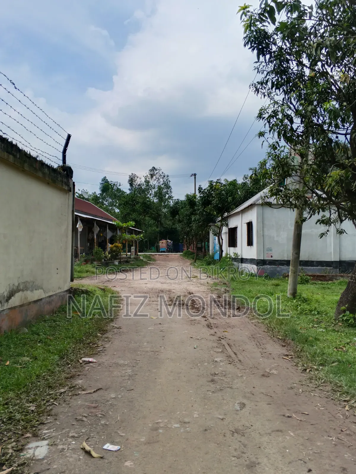 6 Satak Land Sale