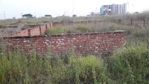 পি-এক্সটেনশন ৯০০ সিরিয়াল ৪-কাঠা প্লট বিক্রি