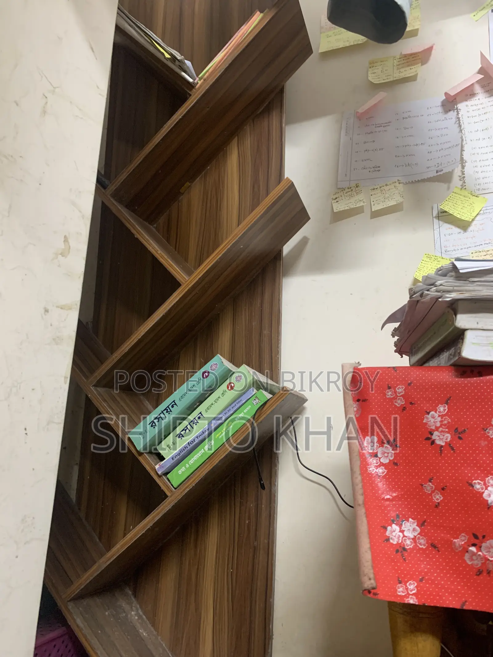 বুকশেলফ ১৫০০ টাকা ফিক্সড, এক্সাম শেষ তাই সেল দিব, ফ্রেশ কন্ডিশন
