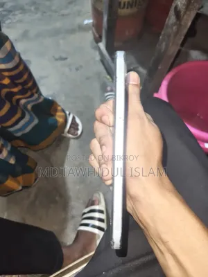 ইনফিনিক্স স্মার্ট ১০ প্লাস ১২৮ জিবি হোয়াইট