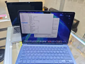 Laptop Apple MacBook Air 2022 M2 8GB Apple M2 SSD 256GB