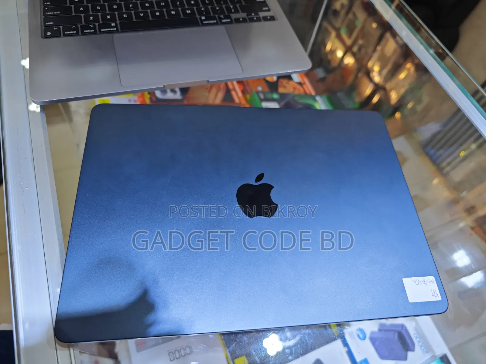 Laptop Apple MacBook Air 2022 M2 8GB Apple M2 SSD 256GB