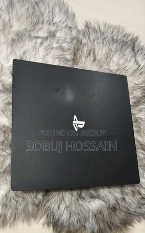 Ps4 Pro With 3Controllers