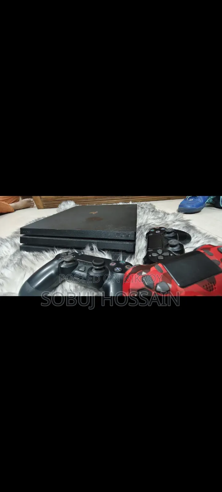 Ps4 Pro With 3Controllers