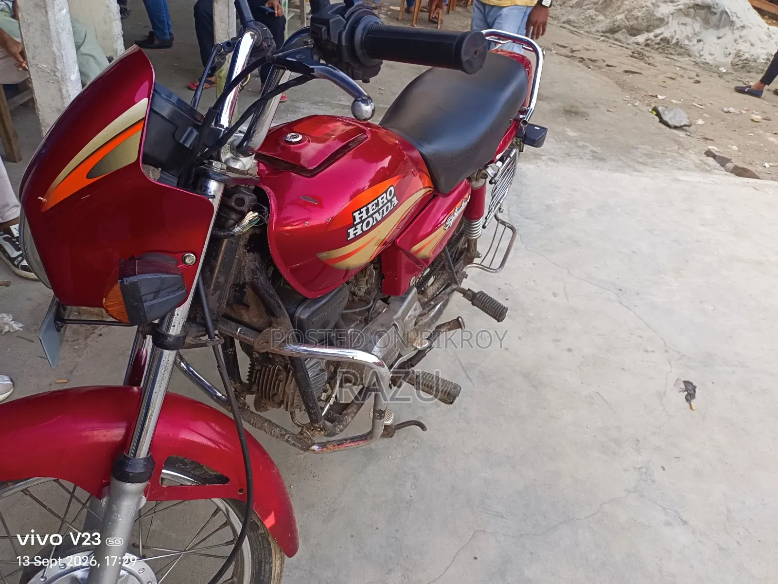 হিরো স্প্লেন্ডার প্লাস ২০১২ রেড