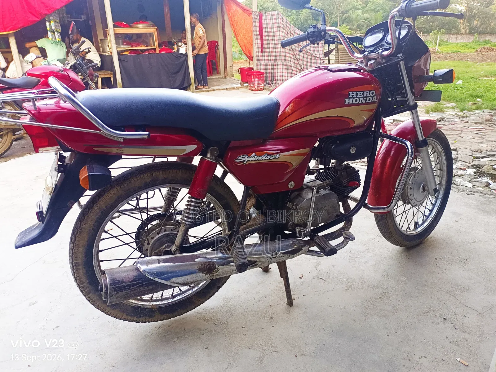 হিরো স্প্লেন্ডার প্লাস ২০১২ রেড