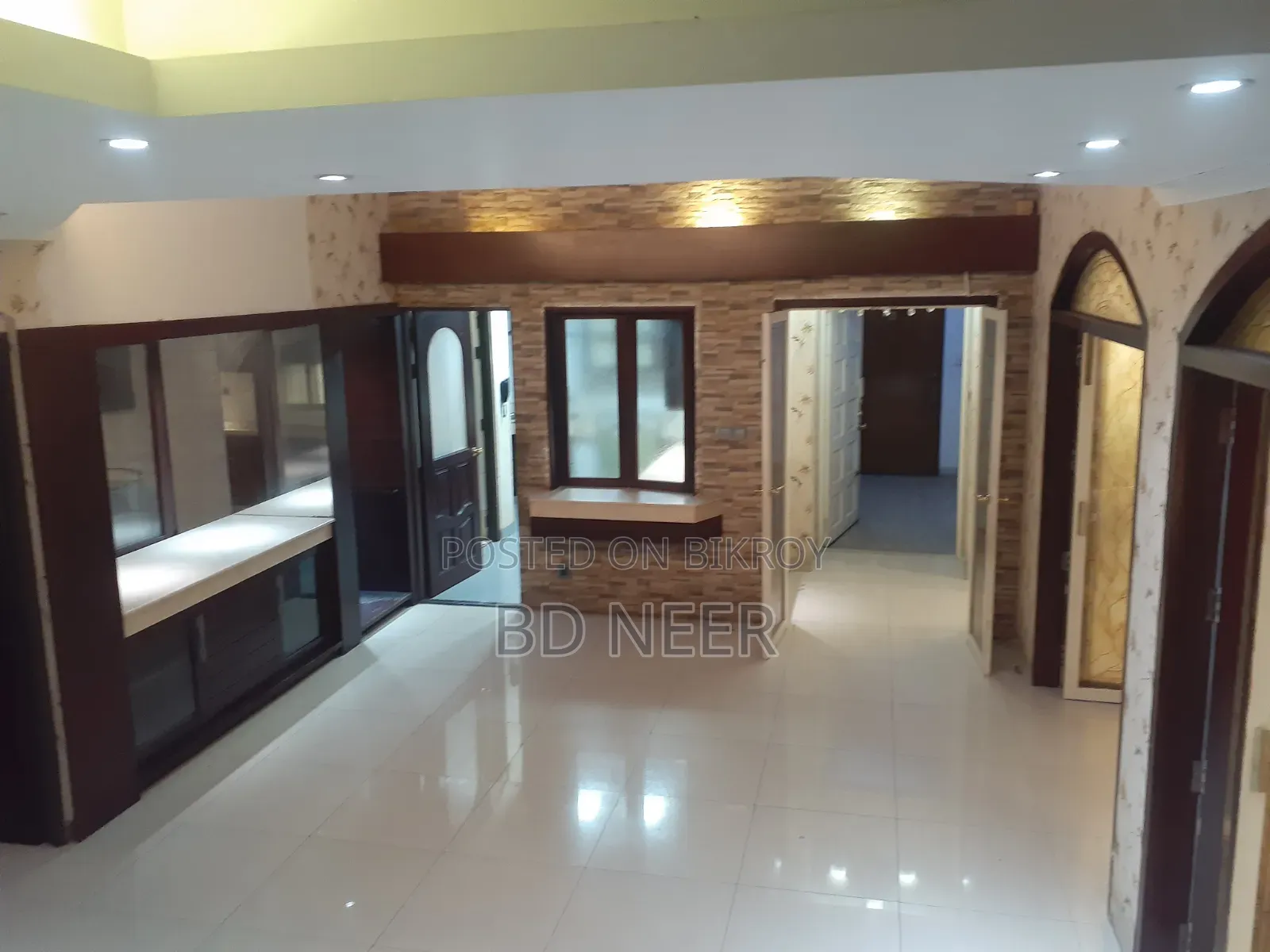 গুলশানে ৪ বেডরুমের ডুপ্লেক্স ভাড়ার জন্য