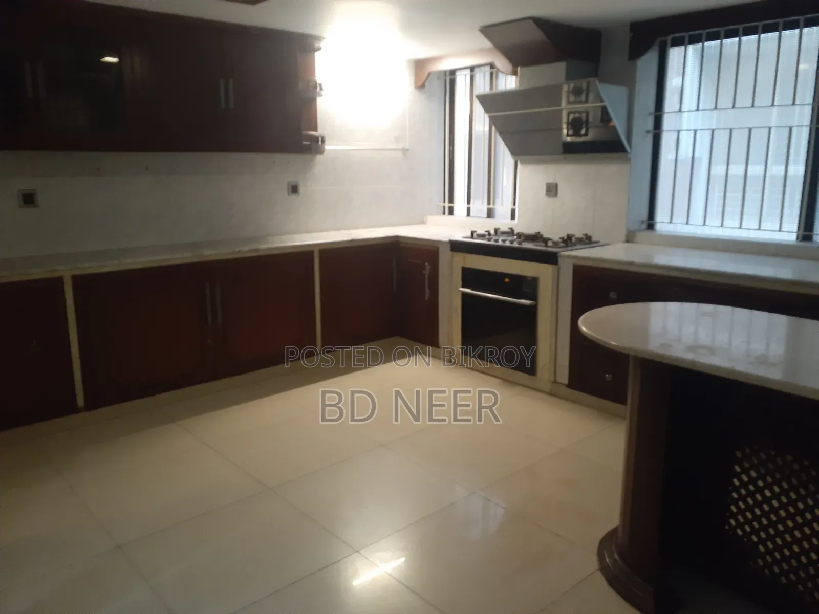 গুলশানে ৪ বেডরুমের ডুপ্লেক্স ভাড়ার জন্য