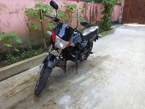 দায়ুন ডিওয়াই১০০-এ ২০১২ ব্ল্যাক