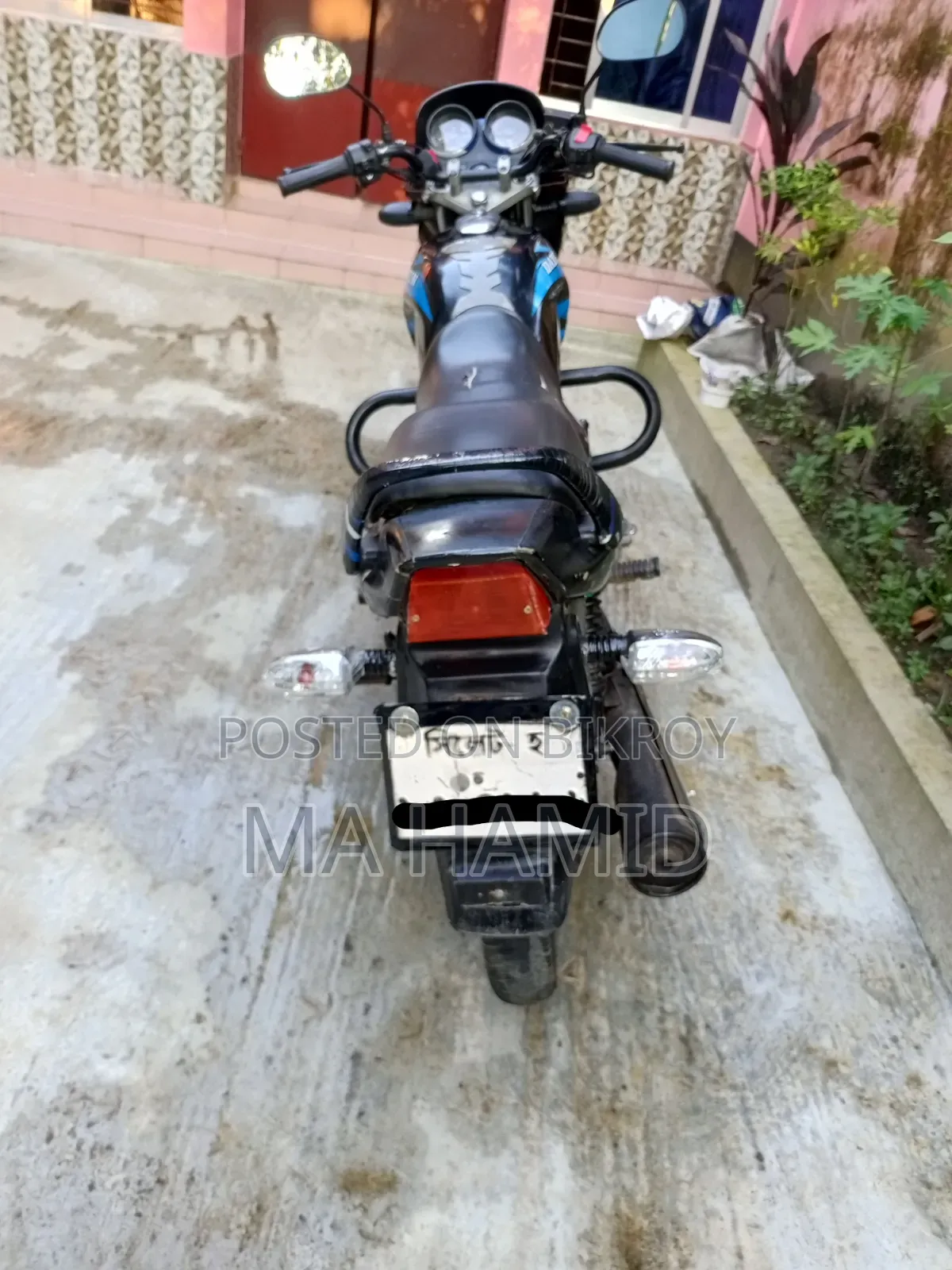 দায়ুন ডিওয়াই১০০-এ ২০১২ ব্ল্যাক