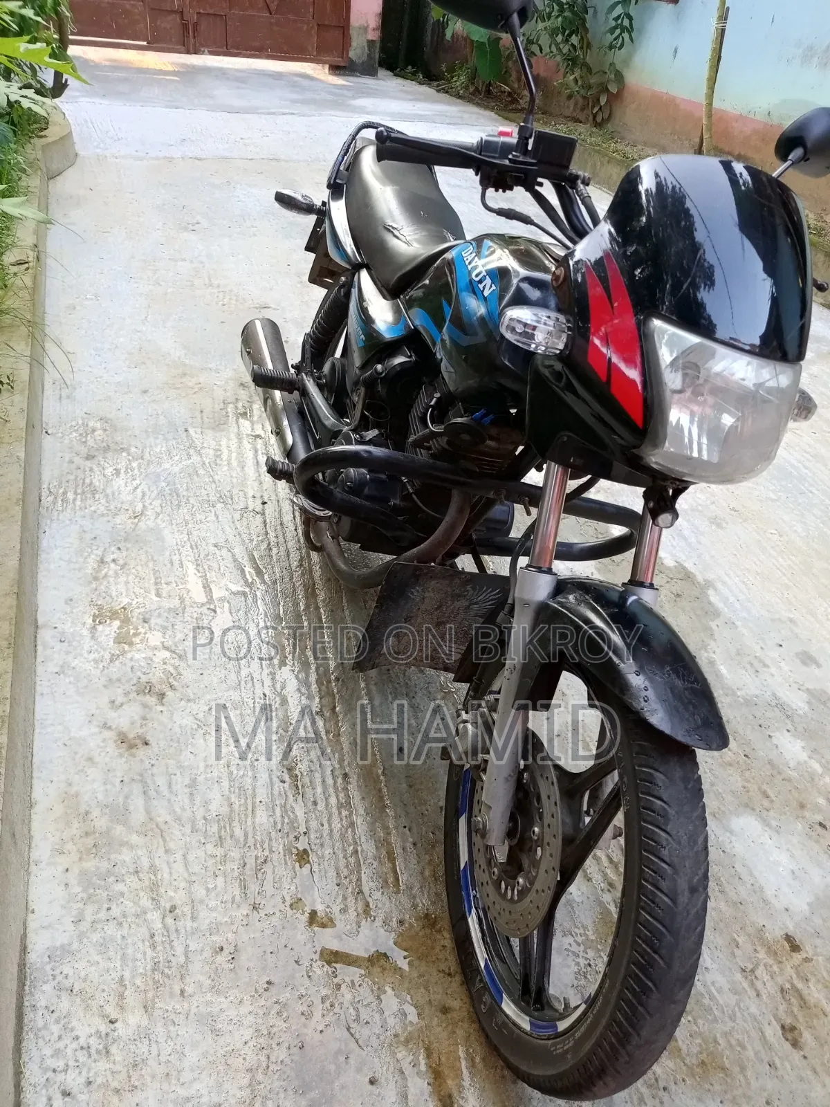 দায়ুন ডিওয়াই১০০-এ ২০১২ ব্ল্যাক