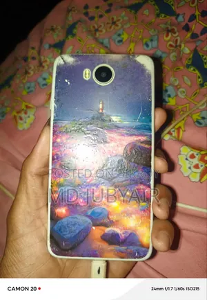 Huawei Y5 2017 ১৬ জিবি সাদা