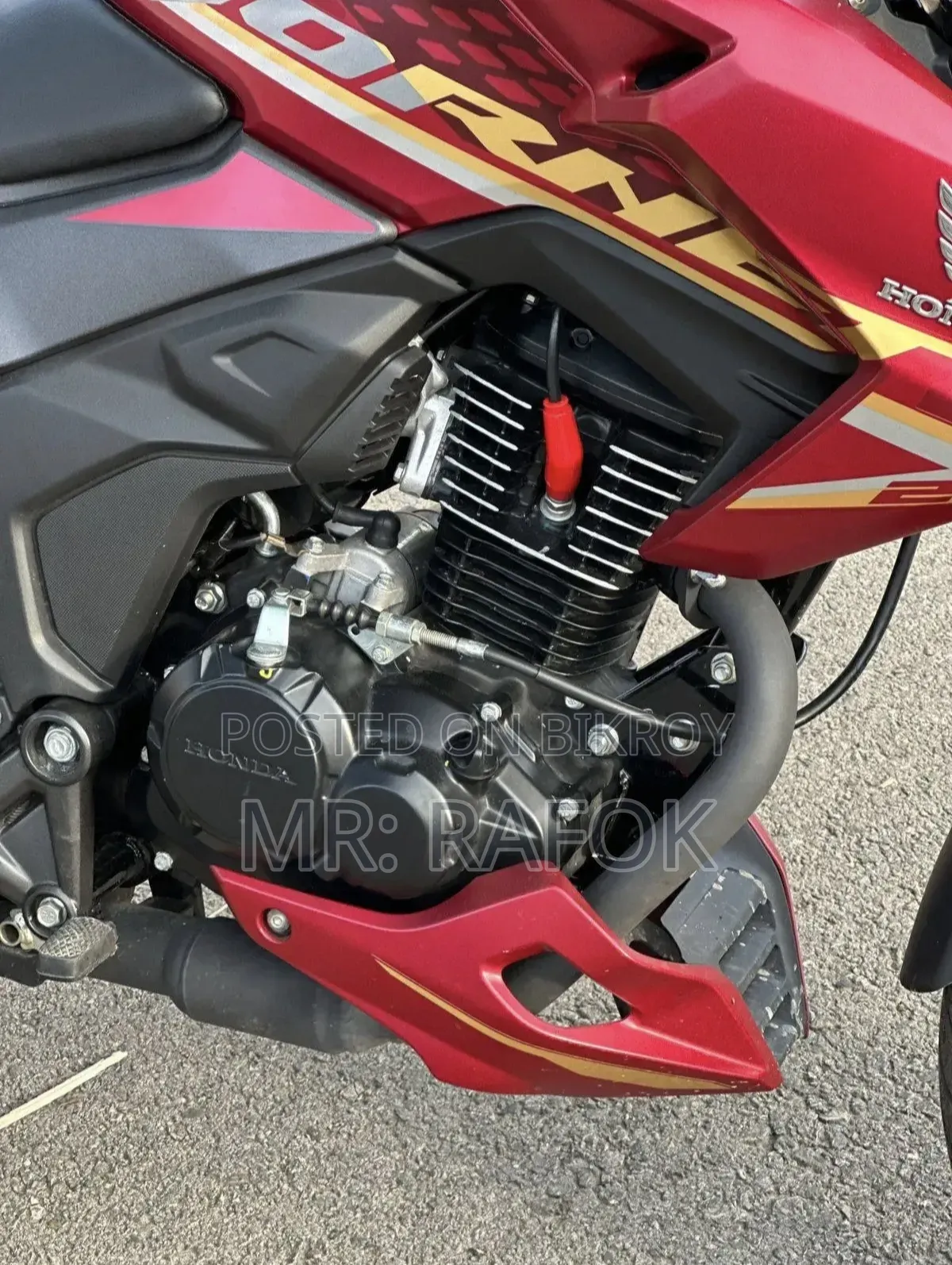 Honda Hornet 2.0 2024 Red