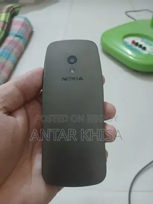নকিয়া ৩২১০ কালো