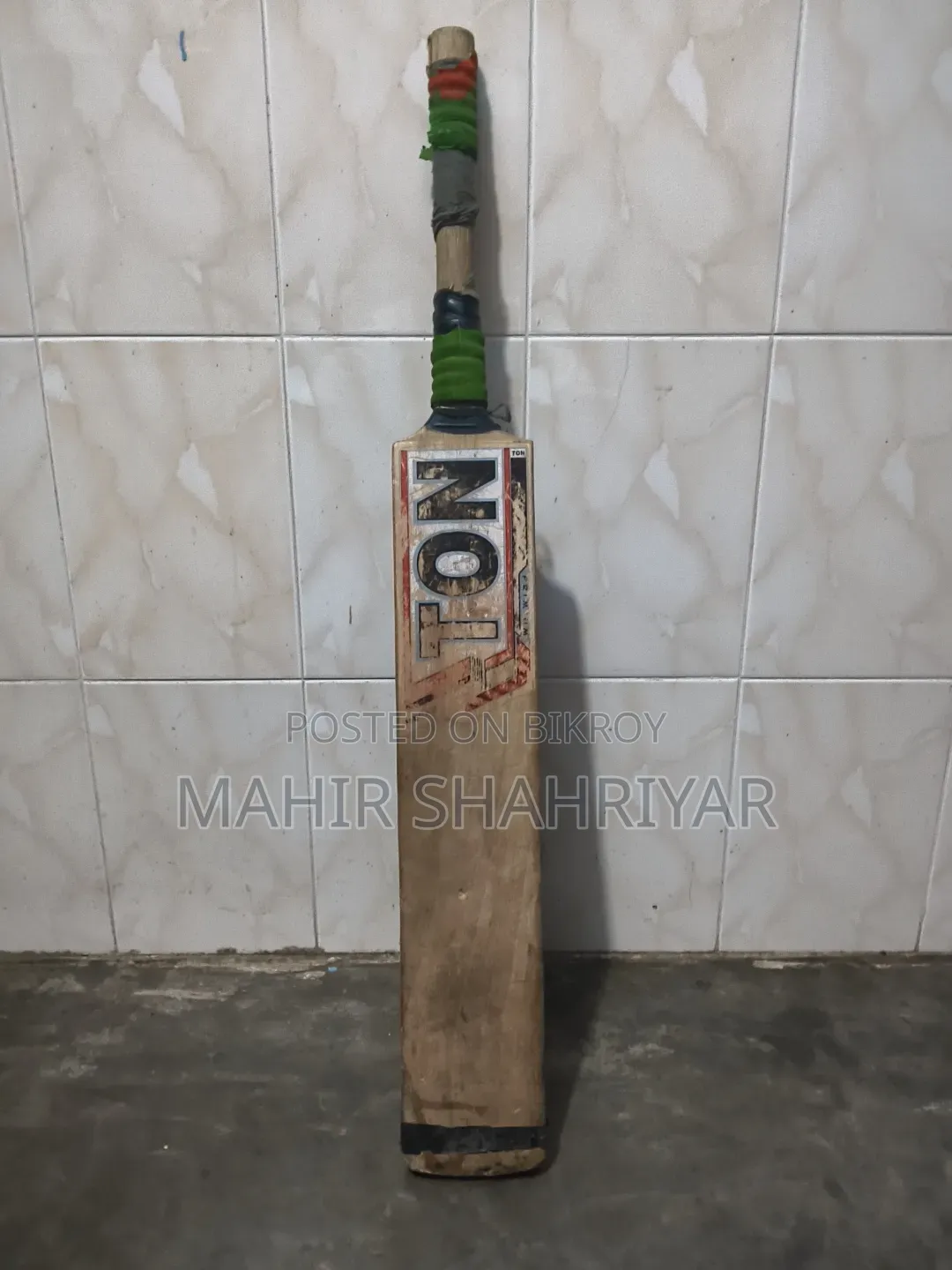 উইলো ক্রিকেট ব্যাট