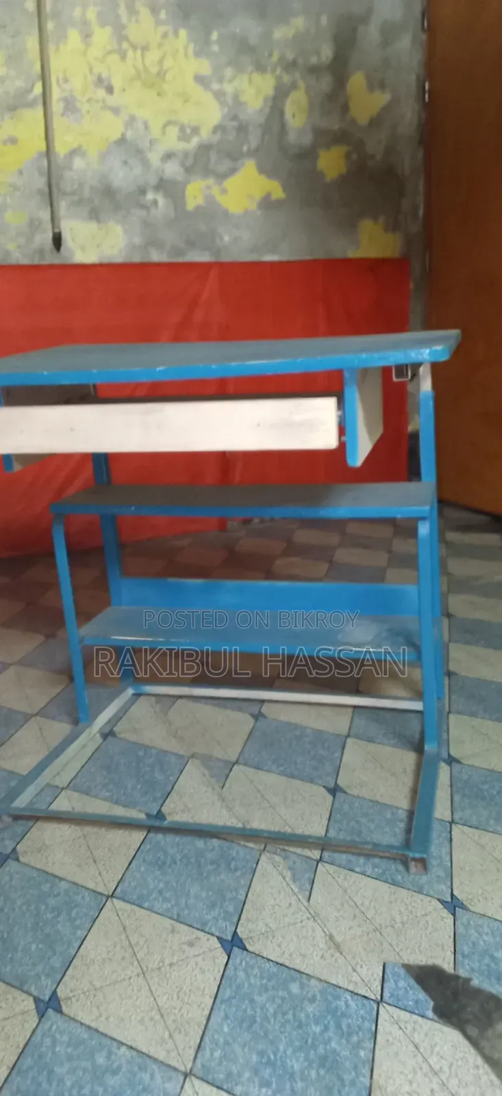 ল্যাপটপ টেবিল