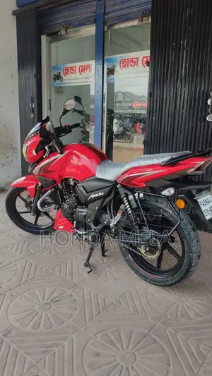TVS Apache RTR 160 2V 2024 Red