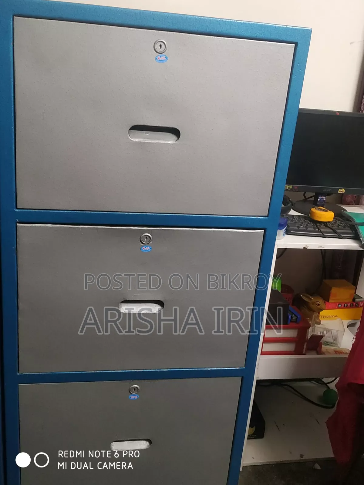 Steel Wardrobe With Three Drawers