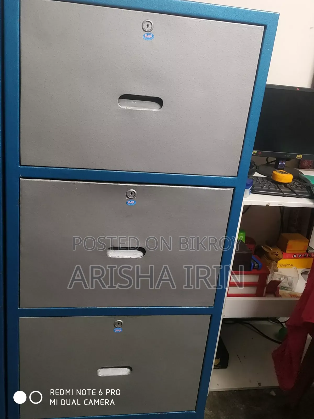 Steel Wardrobe With Three Drawers