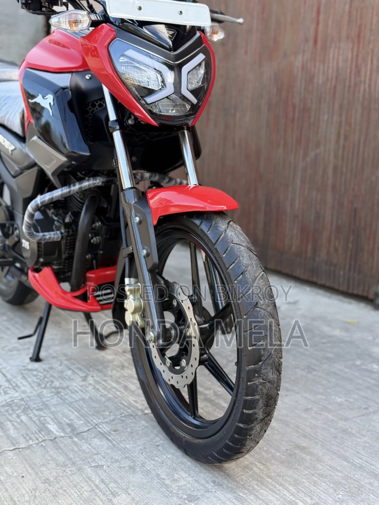 TVS Raider 125 2022 Red
