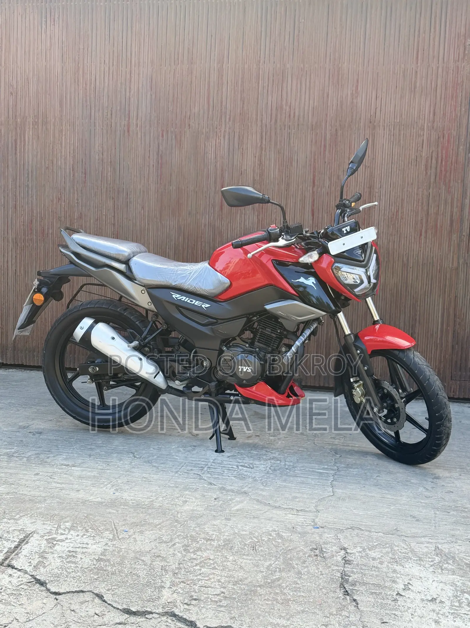 TVS Raider 125 2022 Red