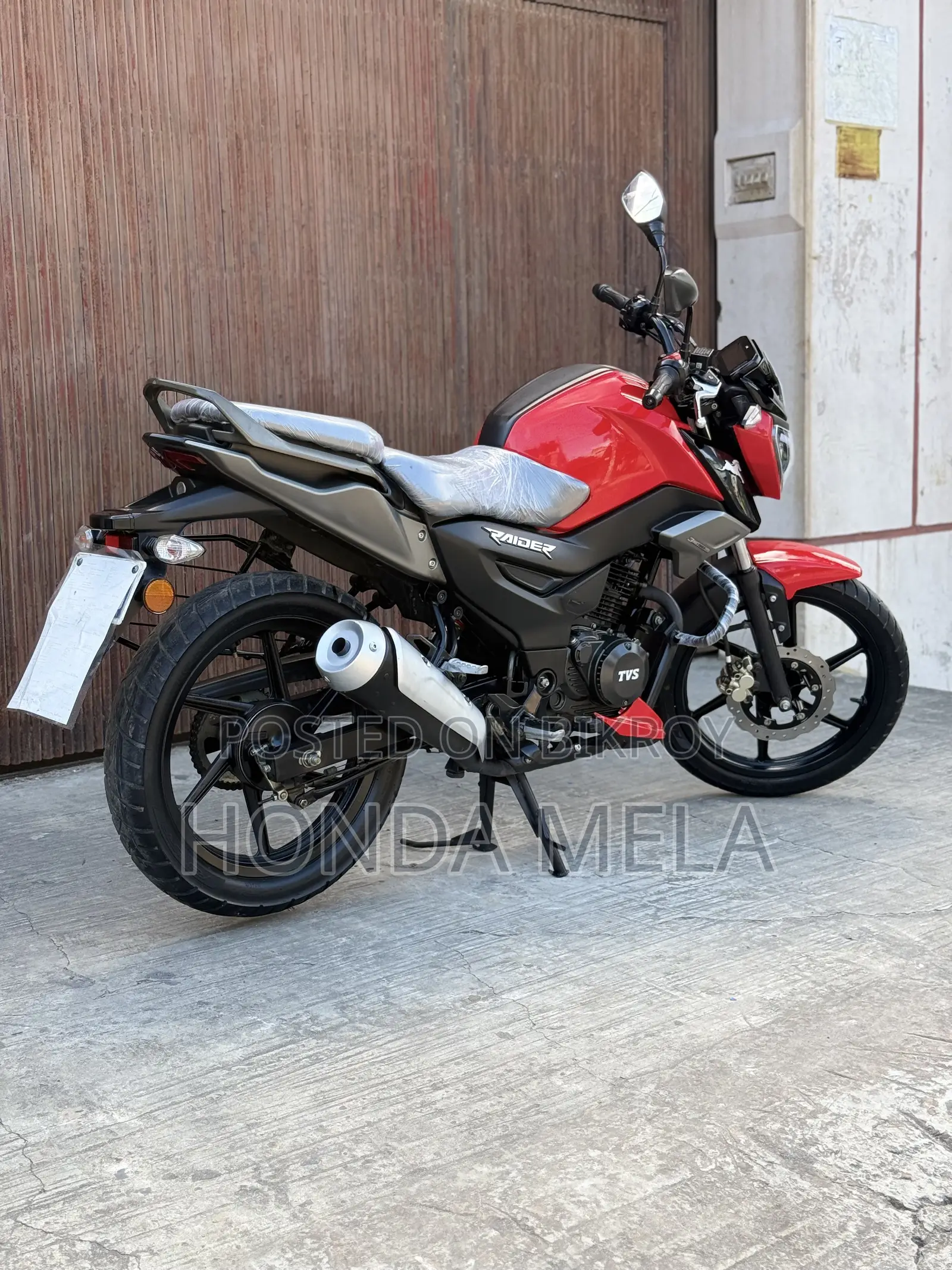 TVS Raider 125 2022 Red