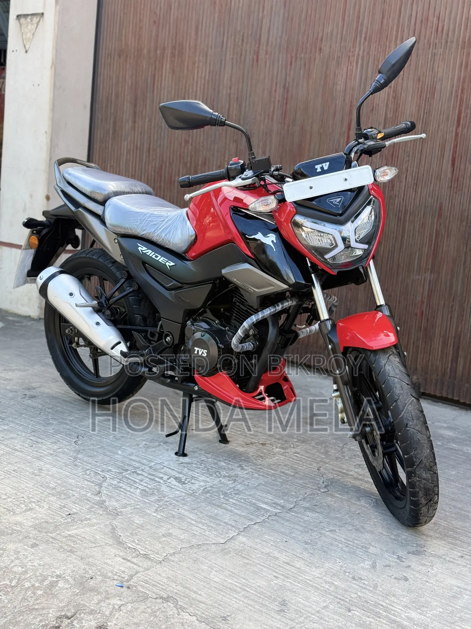 TVS Raider 125 2022 Red
