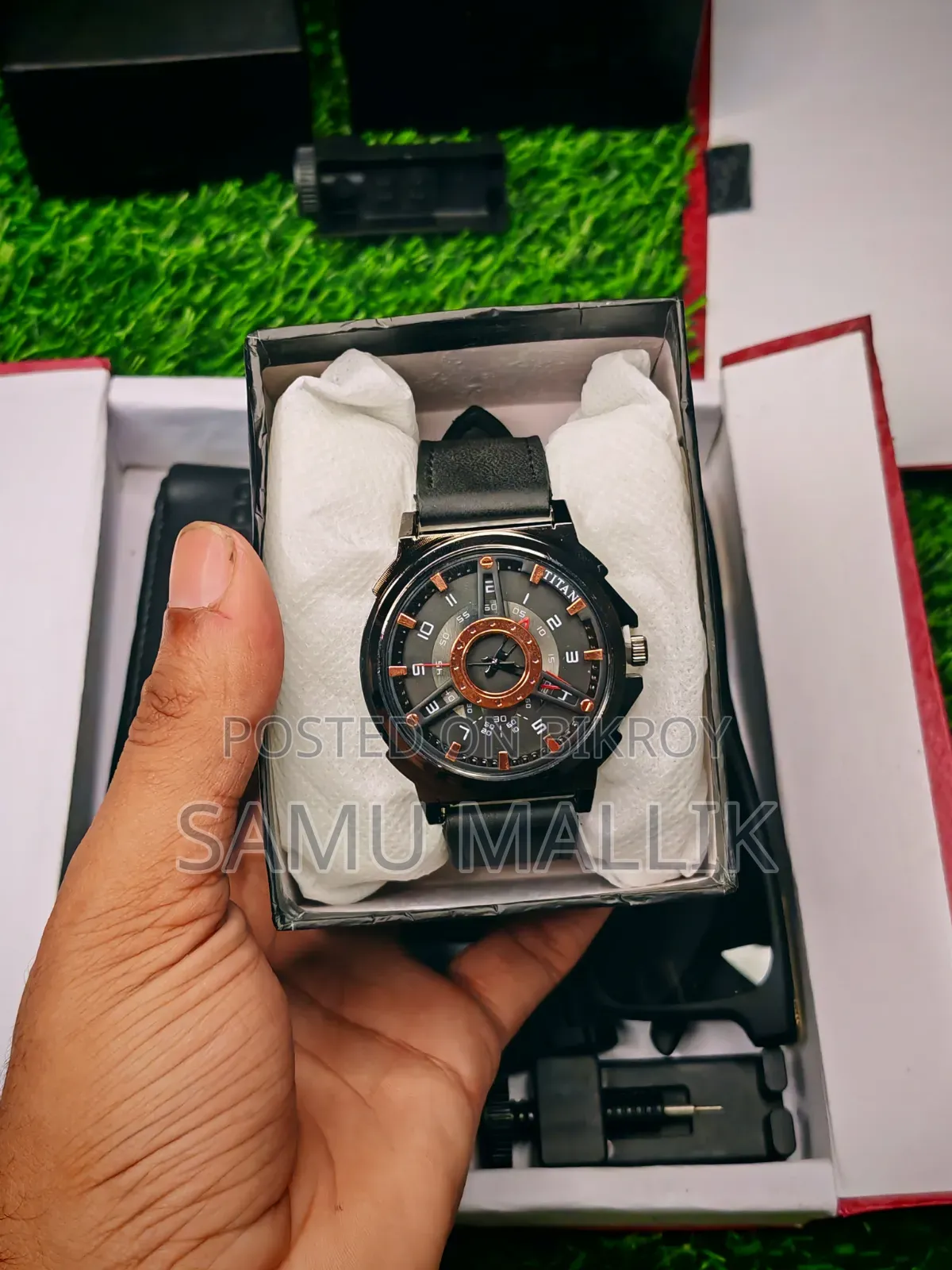 সিগনেচার ব্র্যান্ড প্রিমিয়াম ওয়াচ