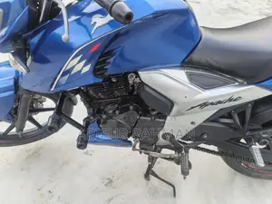 TVS Apache RTR 160 4V 2019 Blue