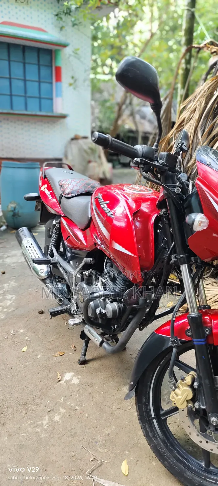 বাজাজ পালসার ১৫০ ২০১৮ রেড