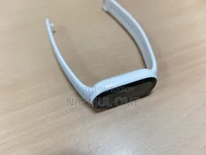 এমআই ব্যান্ড ১০ (সিরামিক এডিশন)